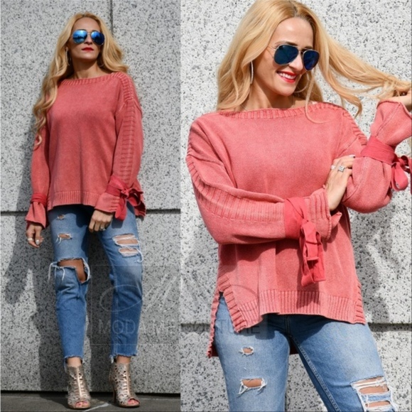 MODA ME COUTURE Sweaters - LIVING CORAL Knit Sweater
